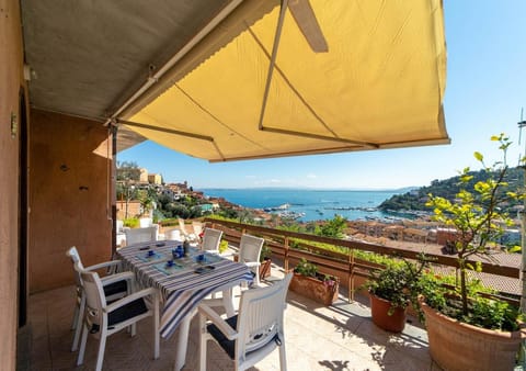 Super Terrace House in Porto Santo Stefano