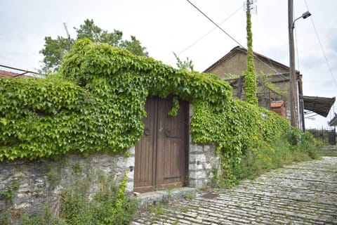 Activities, Hiking, Location