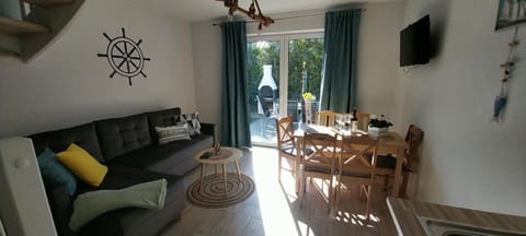 Communal lounge/ TV room, Seating area