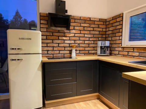 Coffee/tea facilities, Kitchen or kitchenette, pet friendly, stove