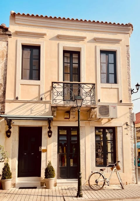 Property building, Facade/entrance