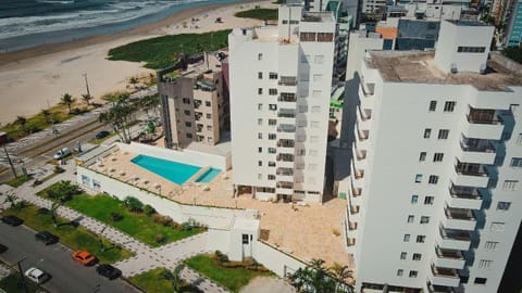 Property building, Day, Bird's eye view, Beach, City view, Pool view, Sea view, Street view, Swimming pool, Location
