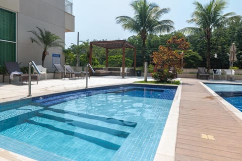 Swimming pool, Swimming pool