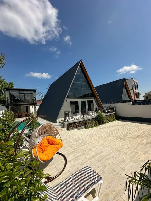 Property building, Patio, Day, sunbed