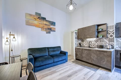 Living room, Decorative detail, kitchen