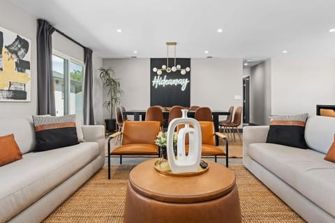 Stargazing Luxury Retreat House in Yucca Valley