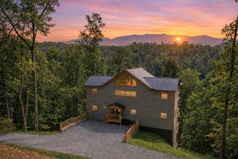 Property building, Nearby landmark, Spring, Day, Natural landscape, Mountain view
