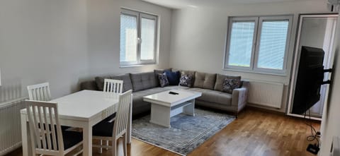 Brand New Two Bedroom and One Living Room Apartment in a Great Location! Apartment in Sarajevo