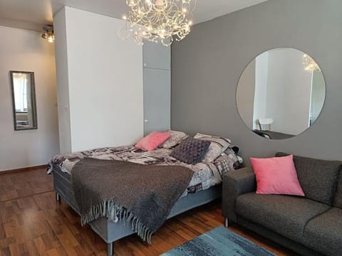 Photo of the whole room, Seating area, Bedroom