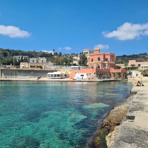City view, Sea view
