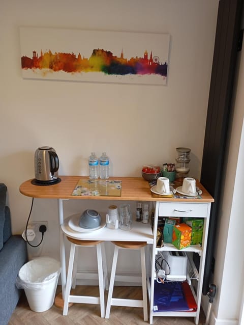 En-suite double room with private entrance Vacation rental in Edinburgh