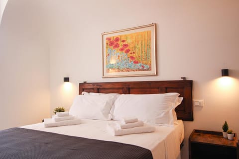 Bed, Decorative detail, Bedroom