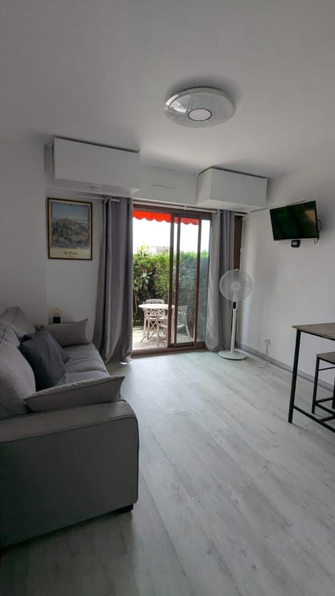 Charmant Studio avec terrasse et parking à Vence Apartment in Vence