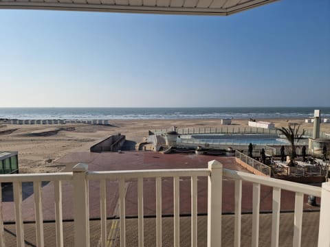 Sea view, Swimming pool