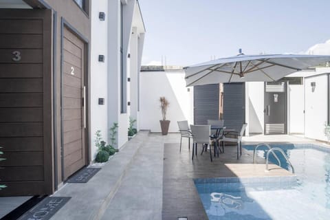 Property building, Swimming pool