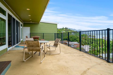 Ka Hale me Ka ike 30 Night Minimum House in Kaneohe