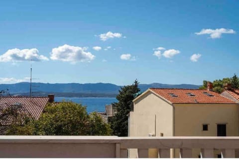 Cozy 1 bedroom apt/terrace/garden Apartment in Bol