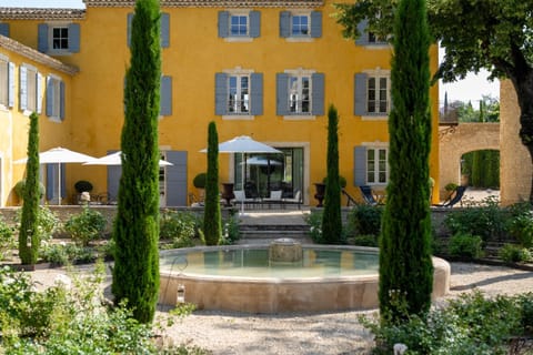 Property building, Garden, Garden view