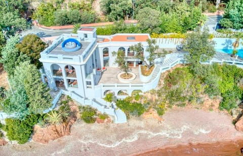 Property building, Facade/entrance, Off site