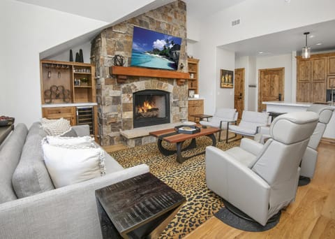 Beaver Creek Landing B402 condo Apartment in Avon