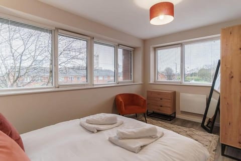Fantastic 1 Bed Flat Manchester - Sleeps 3 Apartment in Salford