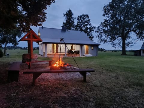 Night, BBQ facilities, Garden