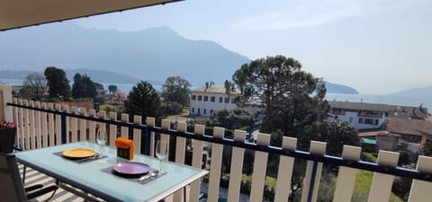 Terrazza Silvio beautiful Lake view Apartment in Domaso