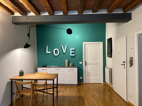 Maison Vert appartamento in centro storico a Modena Apartment in Modena