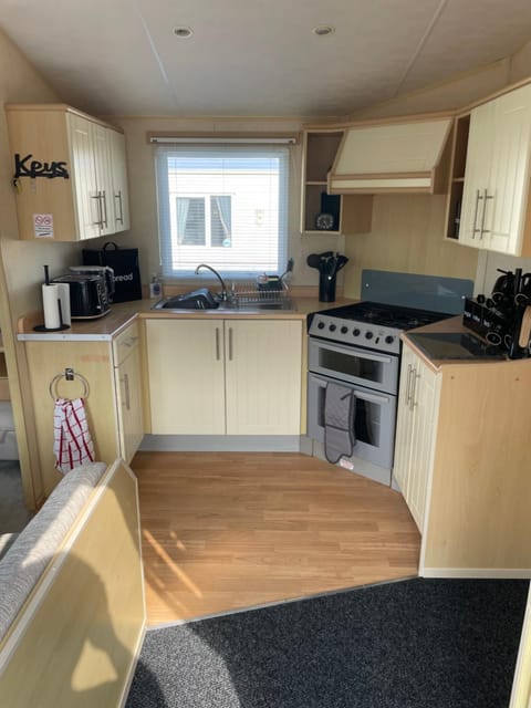 Coffee/tea facilities, kitchen