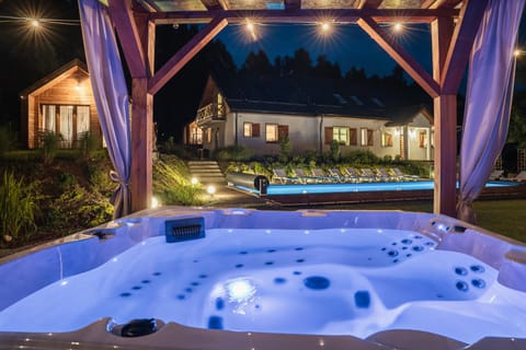 Hot Tub, Pool view, Swimming pool