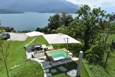 Natural landscape, Garden, Garden view, Lake view, Mountain view, Pool view, Swimming pool