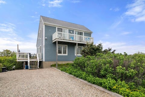 Walk to Water-Dazzling Sunsets on the Bay House in North Truro