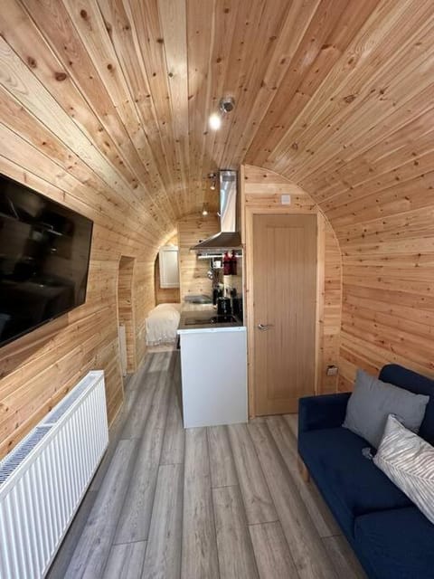 Foundry Farm Arch House in England