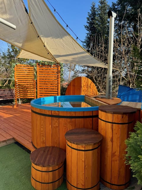 Steam room, Balcony/Terrace, Swimming pool