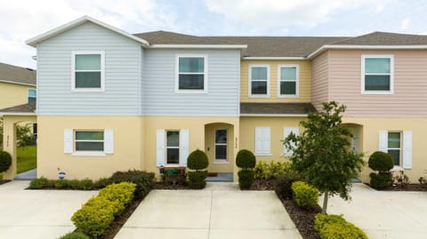 Stunning 3Bd Close to Disney at Fiesta Key 4764 House in Kissimmee