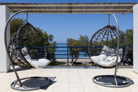 Property building, Patio, Day, Natural landscape, Balcony/Terrace, Seating area, Sea view