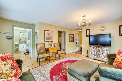 Eureka Springs Rental - Walk to Downtown! House in Eureka Springs