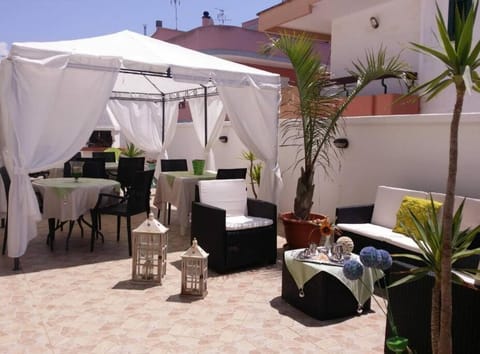 View (from property/room), Balcony/Terrace, Balcony/Terrace, Dining area