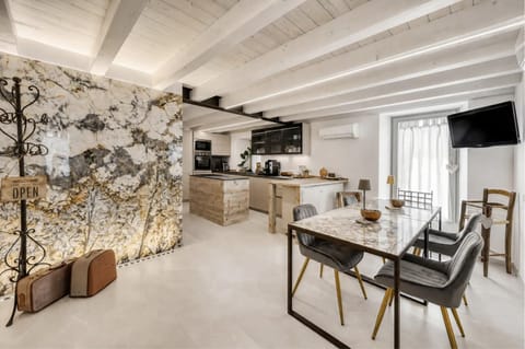 Living room, Dining area