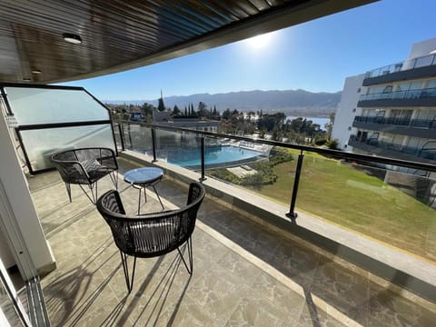 View (from property/room), Mountain view, Pool view