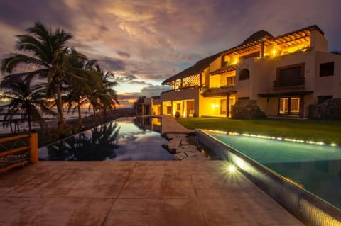 Night, Pool view