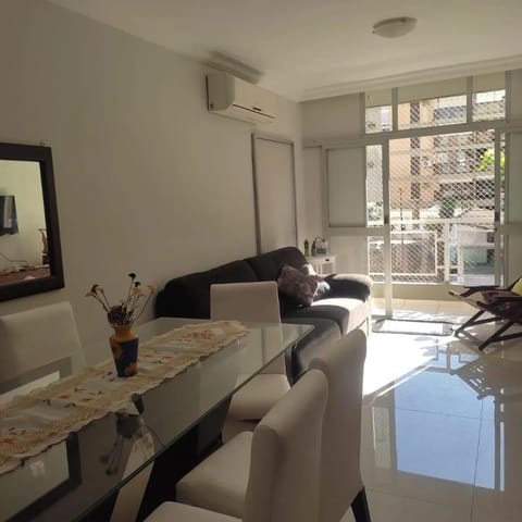 Living room, Seating area, Dining area, air conditioner