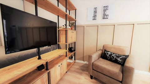 TV and multimedia, Living room, Seating area