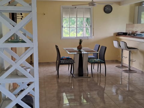 Gozié maison plein air et aéré Villa in Le Gosier