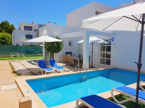 Balcony/Terrace, Swimming pool