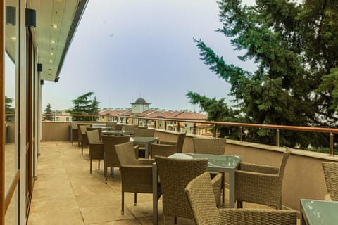 View (from property/room), Balcony/Terrace, Seating area, On site