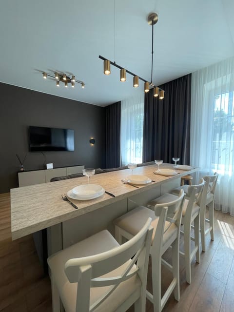 TV and multimedia, Dining area