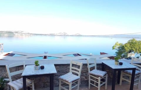 Studio Olga & Danae with panoramic view in Pilos Apartment in Messenia