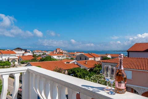 View (from property/room), Balcony/Terrace, Sea view