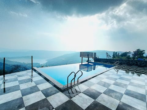 Mountain view, Swimming pool